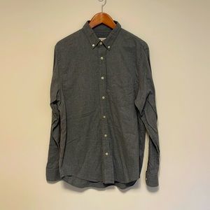 Club Monaco. Light flannel grey button up. Slim Fit Large. Excellent Condition.